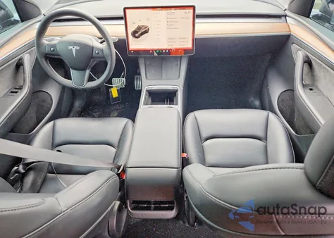 2023 Tesla Model Y z USA, uszkodzony, nr VIN 7SAYGDEF1PF795304